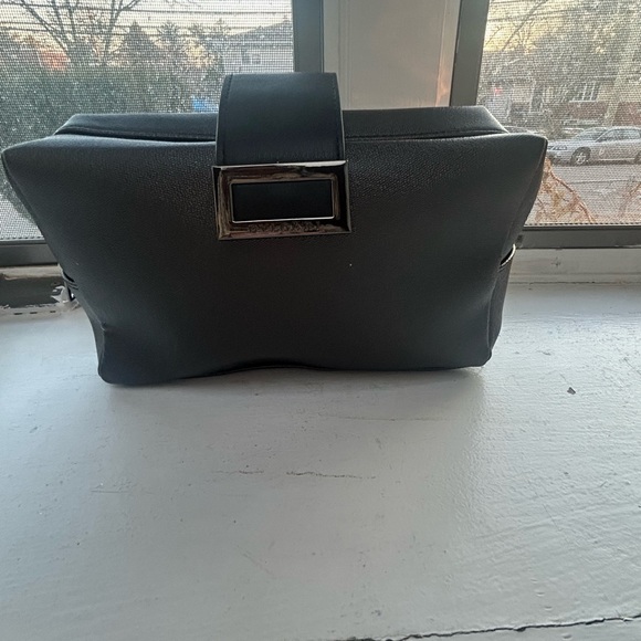 Búlgaro men’s Stylish Black Handbag with Silver Buckle